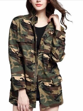 HAODUOYI NWOT Women's Camouflage Utility Jacket in Green and Brown